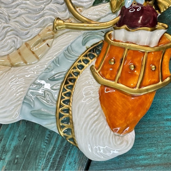 Fitz And Floyd Classics Plate Edwardian Era Santa Christmas Horn Canape Tray - Picture 4 of 10